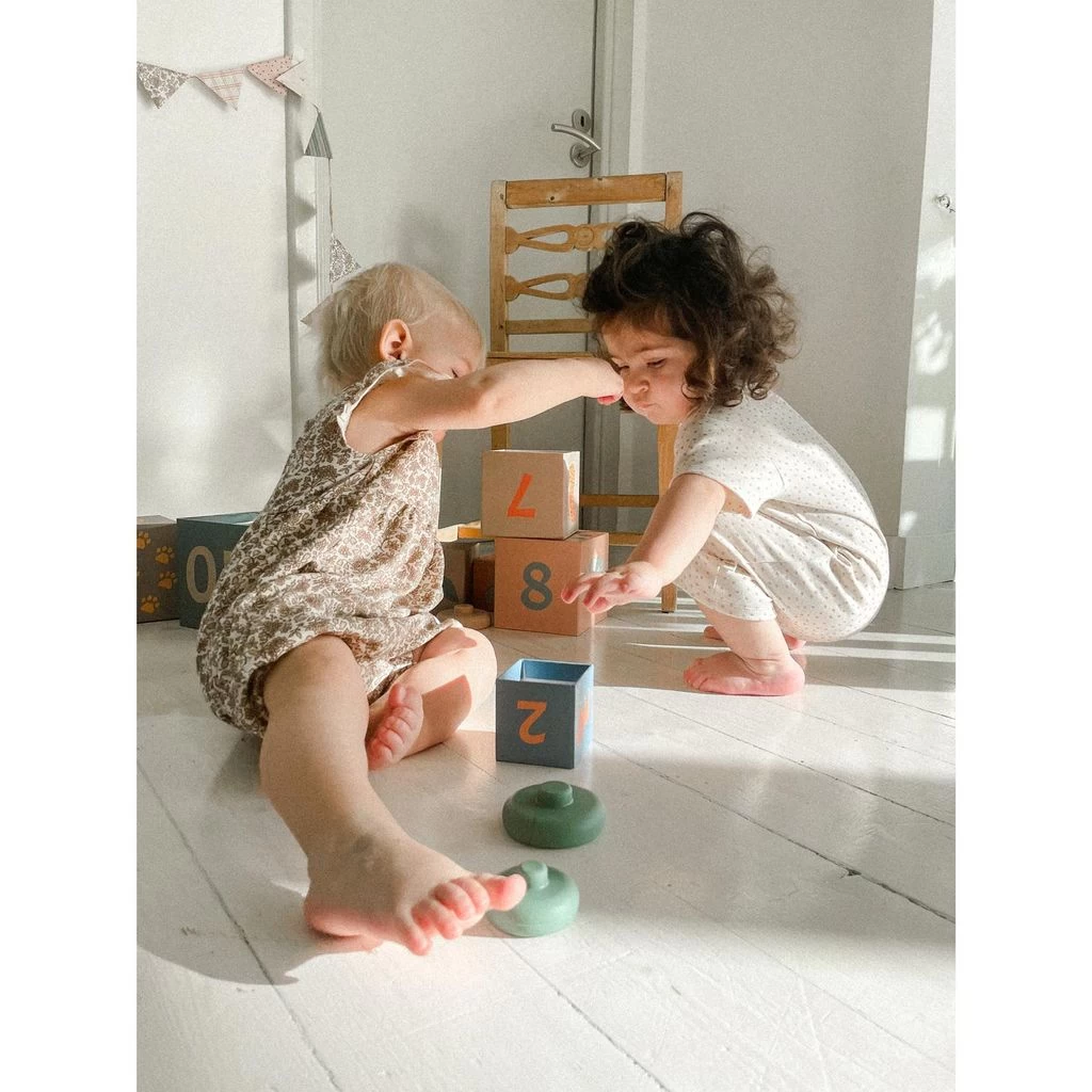 Sixten GOTS 2 Dotted Floral Rompers Cream 4 Sixten GOTS 2 Dotted Floral Rompers Cream - Image 4